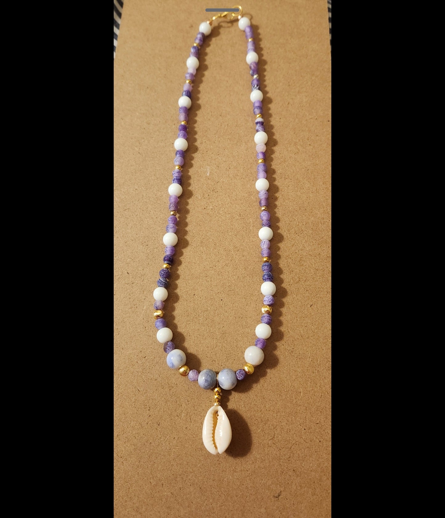 Natural bead necklace